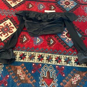 URBAN OUTFITTERS OFF SHOULDER GOTH CROP SHIRT TOP NWT SMALL SOLD OUT